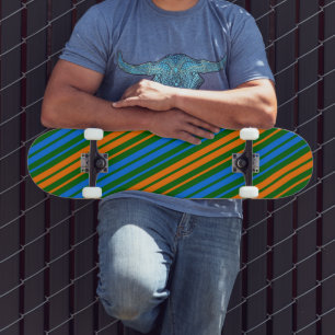 Grün Orange Blau Vertikale Streifen Design Skateboard
