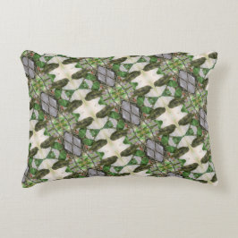 Grün/Weiß Kissen mit einem Vogelschwarm im Hinterh