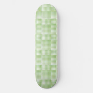 Grün-weißes Schachbrettmuster abstrakt Skateboard