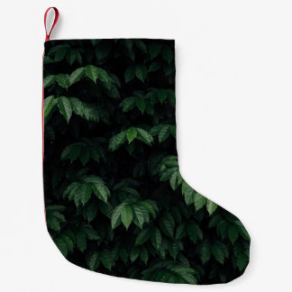 GRÜNBLÄTTERIGER BAUM KLEINER WEIHNACHTSSTRUMPF