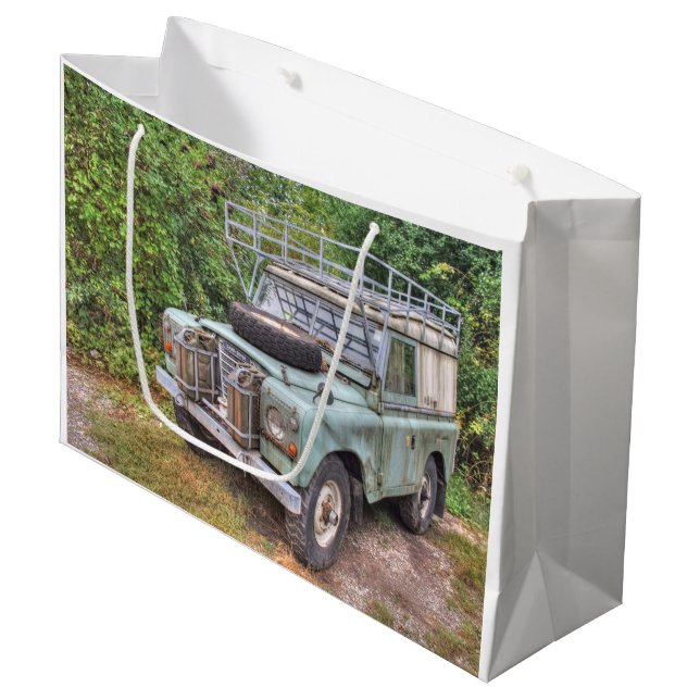 Grundstückserie III 109 Große Geschenktüte (Vorderseite Schrägansicht)
