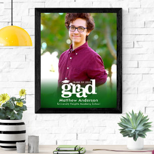 Grüne Abschlussfoto mit fetter Typografie Minimali Poster