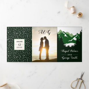 Grüne Berge und Bäume Foto Winterhochzeit Dreifach Gefaltete Einladung