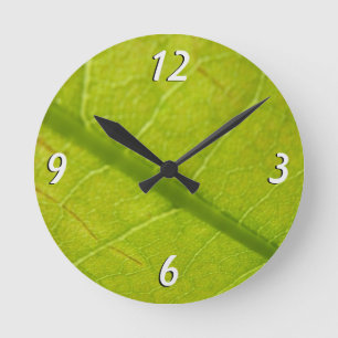 Grüne Blätter Botanische Naturfotografie Runde Wanduhr
