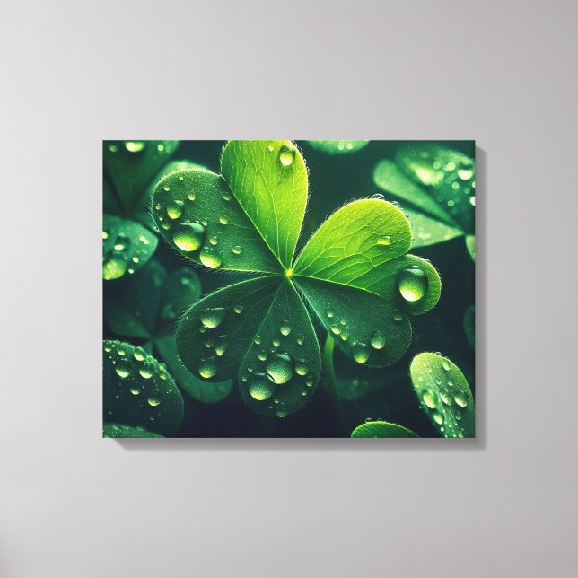 Grüne Blätter mit Wassertropfen - Leinwanddruck (Vorderseite)