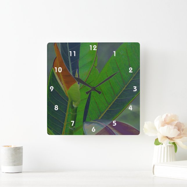 Grüne Blätter Nah Quadratische Wanduhr (Zuhause)