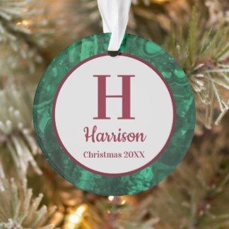 Grüne Edelstein-Familieninitialen-Weihnachtsmonogr Ornament