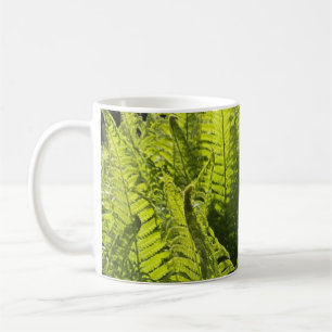 „Grüne Farne und sich kringelnde Wedel“ Kaffeetasse