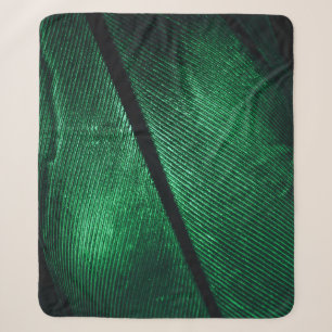 Grüne Feder, schöne Mustertextur. Sherpadecke