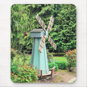 Grüne Fenstermühle Gartendekoration Mousepad