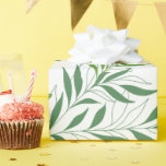 Grüne Foliage Muster elegant grün und weiß Geschenkpapier<br><div class="desc">Einfache elegante Weiß- und Grünfolienmuster für Hochzeiten, Geburtstage, Jahrestage, Taufen und Geburten! Diese zeitlose Farbkombination besticht durch Eleganz und Klasse und ist somit perfekt für jeden Anlass geeignet. Die frische Vegetation, gepaart mit knusprigen weißen Farbtönen, schafft ein Gefühl der Reinheit und Ruhe, das den Ton für ein schönes Fest bildet....</div>