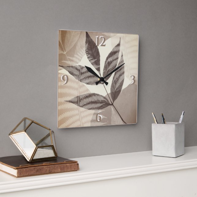 Grüne gepresste Leaf Beige Shades Moderne Quadratische Wanduhr (Büro)