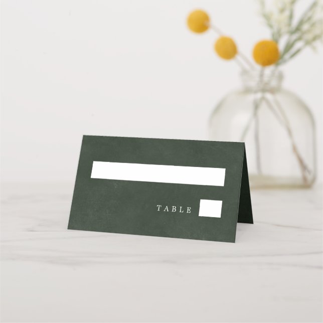 Grüne Hochzeit elegante Typografie-Klasse Platzkarte (Vorderseite)