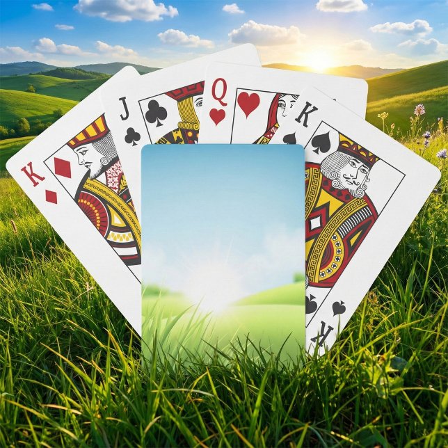 Grüne Hügel Landschaft Spielkarten (Von Creator hochgeladen)