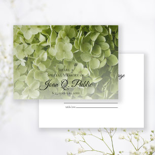 Grüne Hydrangea-Blüte teilen eine Gedächtnisbeerdi Mitteilungskarte
