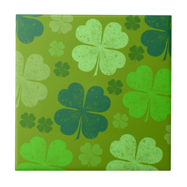 Grüne Klee, Glücksklamotten, St. Patrick's Day Fliese (Vorderseite)