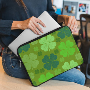 Grüne Klee, Glücksklamotten, St. Patrick's Day Laptopschutzhülle