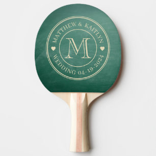 Grüne Kreidetafel-Hochzeitsmonogramm-Herz Tischtennis Schläger