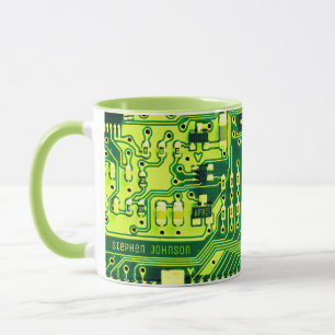 Grüne Leiterplatten, elektronische Bauteile, bedru Tasse