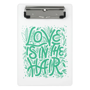 Grüne Liebe ist im Haar Mini Klemmbrett