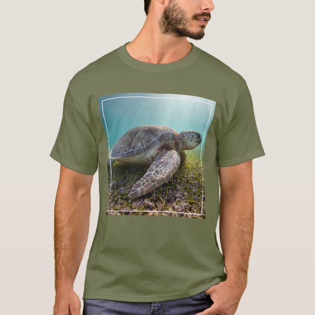 Grüne Meeresschildkröte der Bucht an der T-Shirt (Vorderseite)
