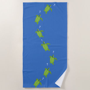 Grüne Meeresschildkröten auf Ozeanblau Strandtuch