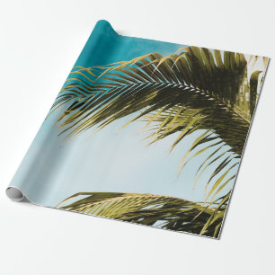 Grüne Palme unter blauem Himmel Geschenkpapier