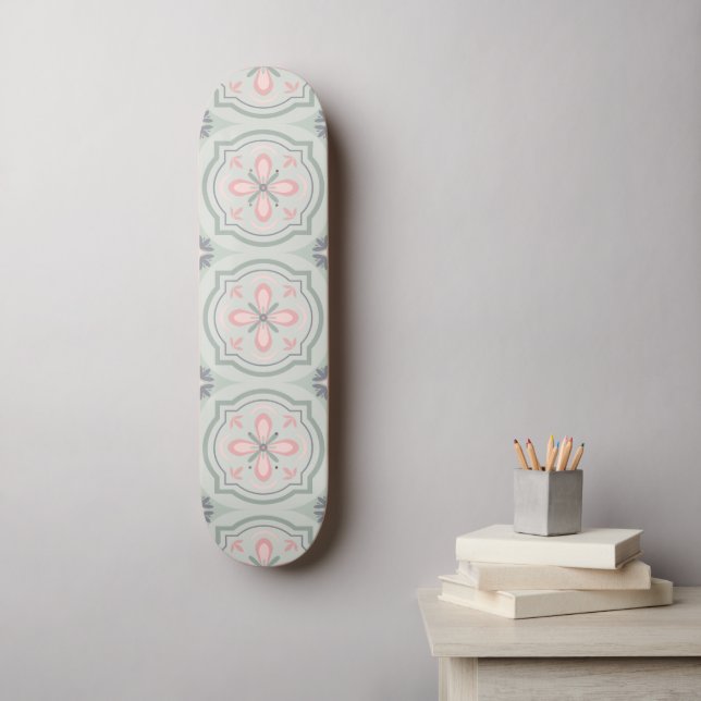 Grüne Pastell-Blumenfliesen Skateboard (Wandkunst)