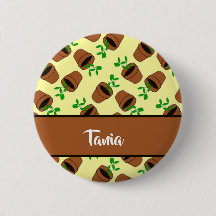 Grüne Pflanze aus Terrakotta auf gelb