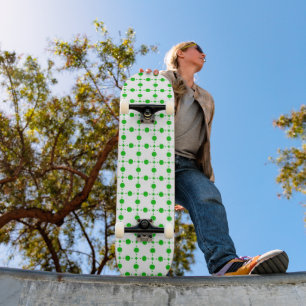 Grüne Polka-Punkte, Polka-Dot-Muster, Punkte, gepu Skateboard