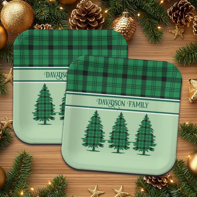 Grüne schwarze, gemütliche Tartan Pine Trees Pappteller (Von Creator hochgeladen)