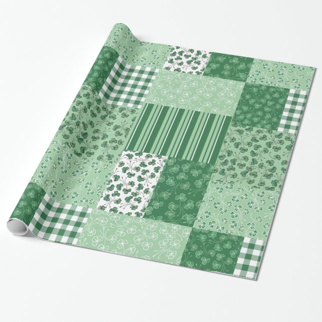 Grüne Shamrock-Faux-Patchwork-Geschenkpapier Geschenkpapier (Ungerollt)