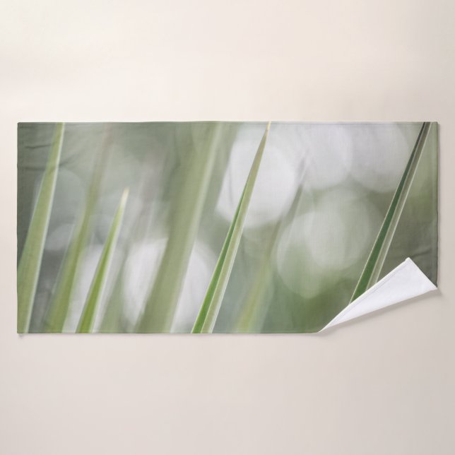 Grüne spitzen Pflanze Natur Foto Badehandtuch (Badehandtuch)