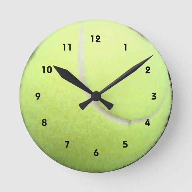 Grüne Tennishalle Runde Wanduhr (Vorderseite)
