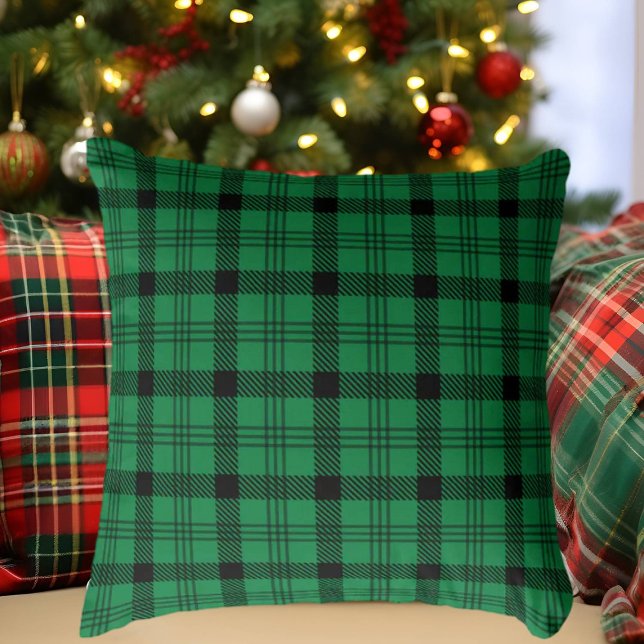 Grüne und schwarze, gemütliche Plaia Kissen (Von Creator hochgeladen)