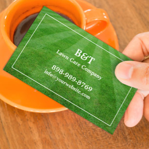 Grüne Visitenkarte für Rasenpflege