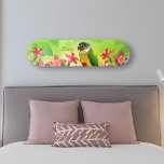 Grüne Wange Farbe Rosa und grüne Kolumne Blüte Skateboard<br><div class="desc">Dieses grüne Wangen-Skateboard mit hübsch rosa Säulenlehre,  blühende und grüne Blätter,  wird sicherlich ein Lieblingslied in Ihrem Skater-Liebhaber sein. Personalisieren Sie mit jedem Namen und fügen Sie Räder zu gleiten durch den Sommer,  oder zeigen Sie an der Wand für einzigartige parakeet Wand Kunst.</div>