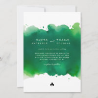 Grüne Wasserfarbe und Kleeblatt