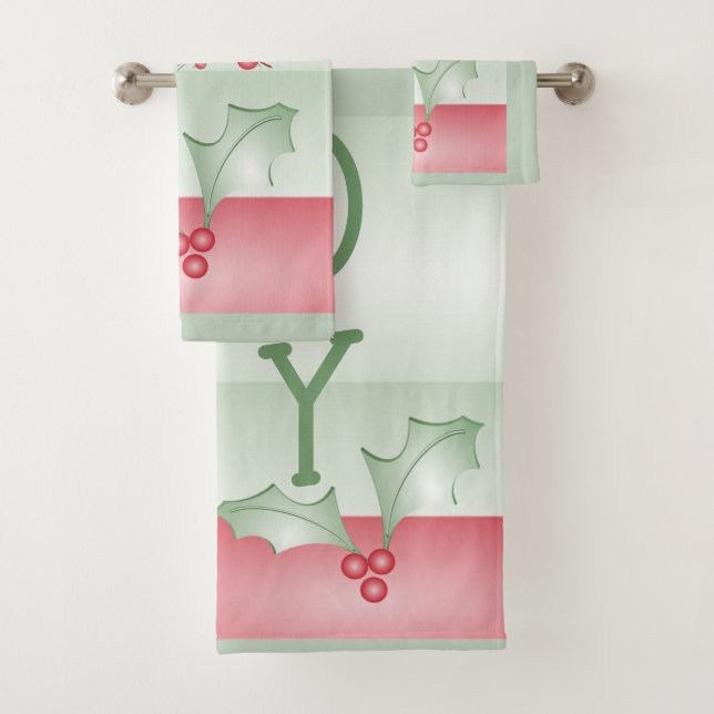 Grüne Weihnachtsbäume von Holly Light Pink Badhandtuch Set (Insitu)