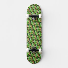 Grüner Baumfrosch Skateboard