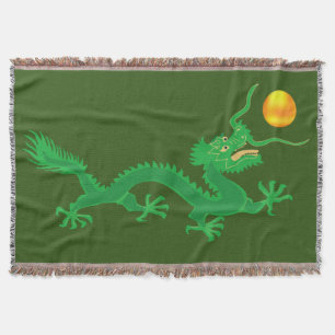Grüner Drache mit goldenem Sonnenball auf Grün Decke