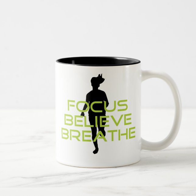 Grüner Fokus des Frühjahrs glauben Atmen Zweifarbige Tasse (Rechts)