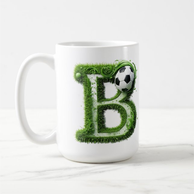 Grüner Gras-Buchstabe-B-Topiarie mit Fußball Kaffeetasse (Links)