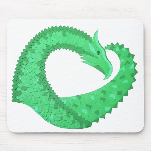 Grüner Herzdrache auf Weiß Mousepad (Vorne)