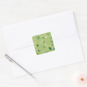 Grüner Hintergrund mit Weihnachtsbäumen, Schildern Quadratischer Aufkleber