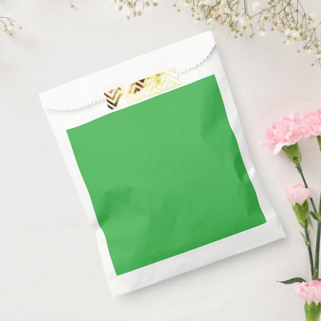 grüner Hintergrund mit weißem Rand Geschenktütchen (Versiegelt)