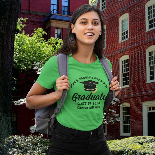 Grüner Hochschulabschluss Personalisierter Abschlu T-Shirt (Von Creator hochgeladen)
