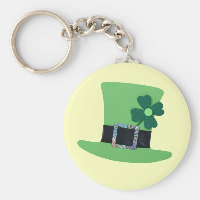 Grüner Hut mit Klee für St. Patrick's Day Schlüsselanhänger (Vorne)