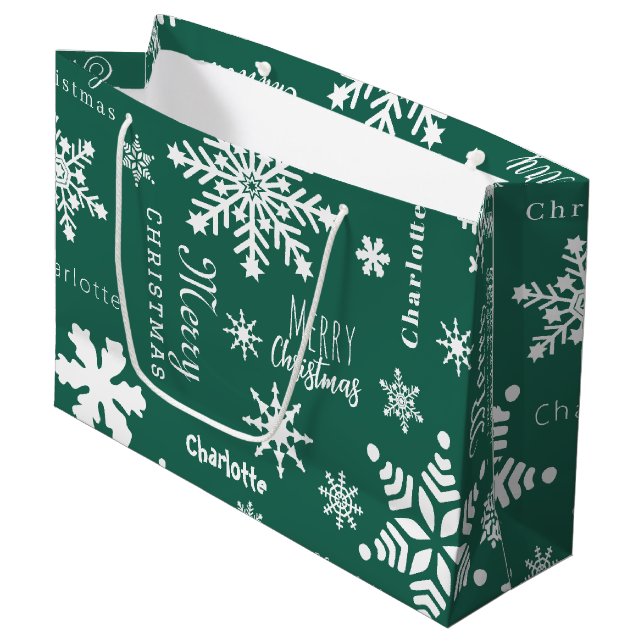 Grüner Individuelle Name Weihnachtsschnee Große Geschenktüte (Vorderseite Schrägansicht)