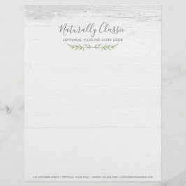 Grüner Kranz aus rustikalem Holz und botanischem B Briefbogen